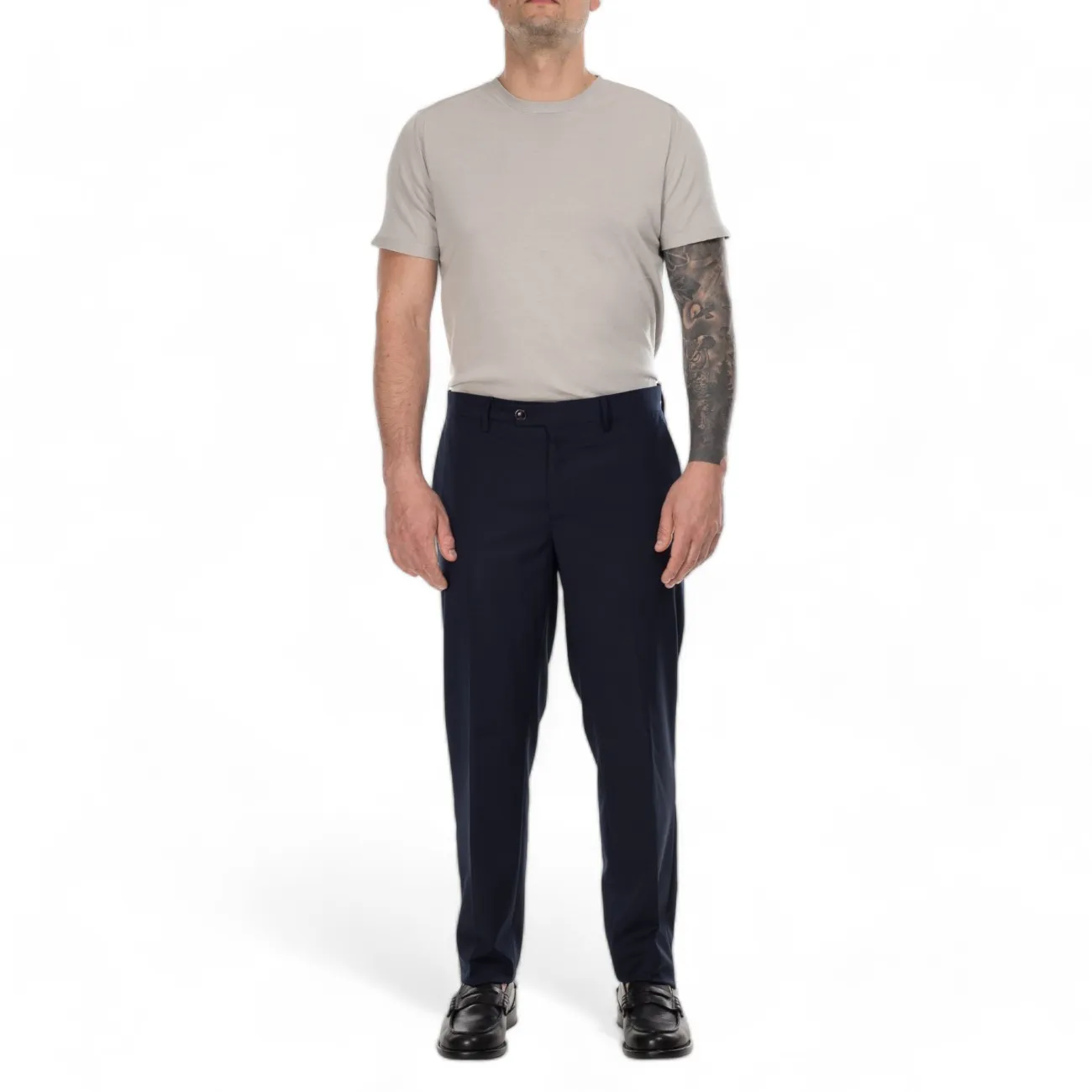 Outfit abito doppiopetto blu