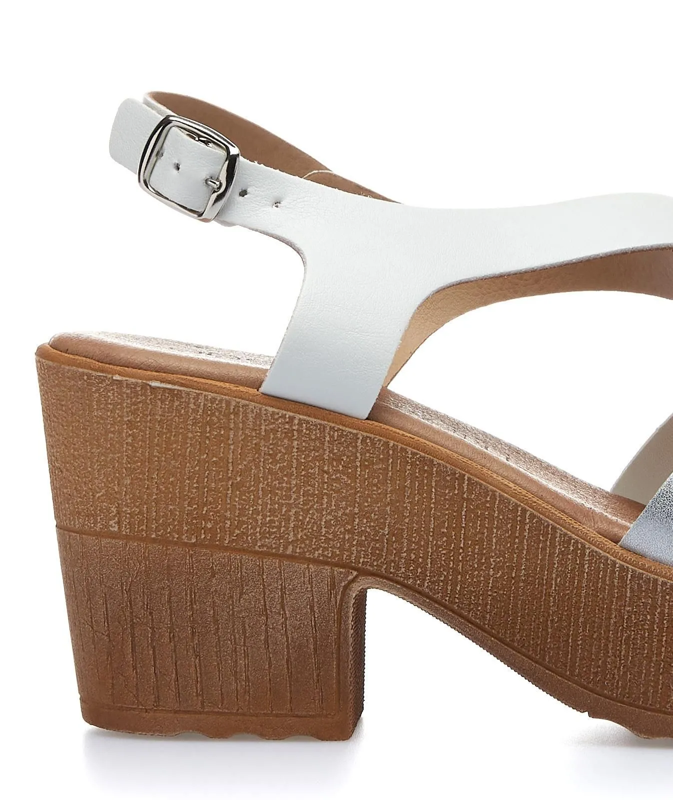Sandali bianchi con tacco e plateau